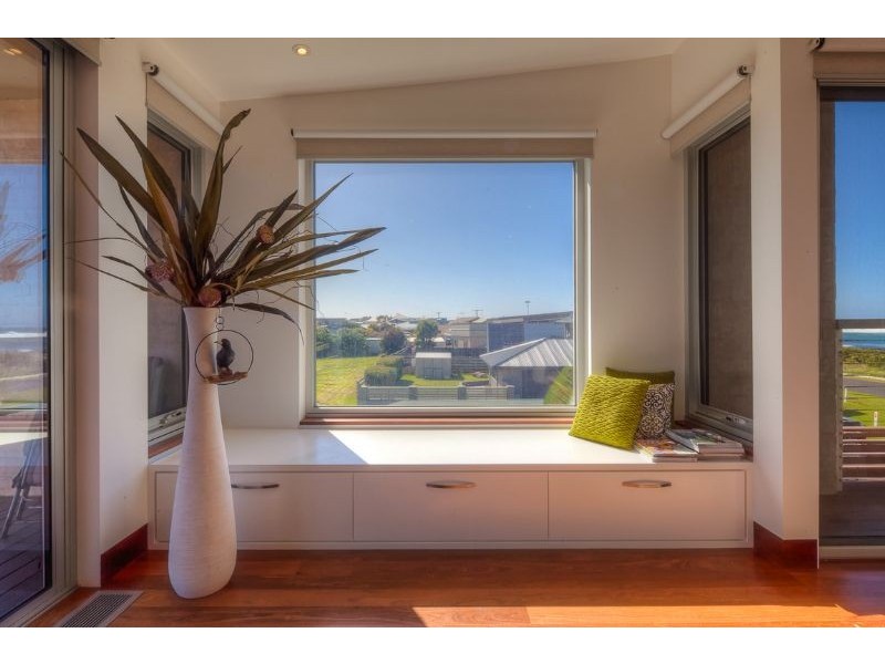 64 Ocean Drive, Port Fairy VIC 3284