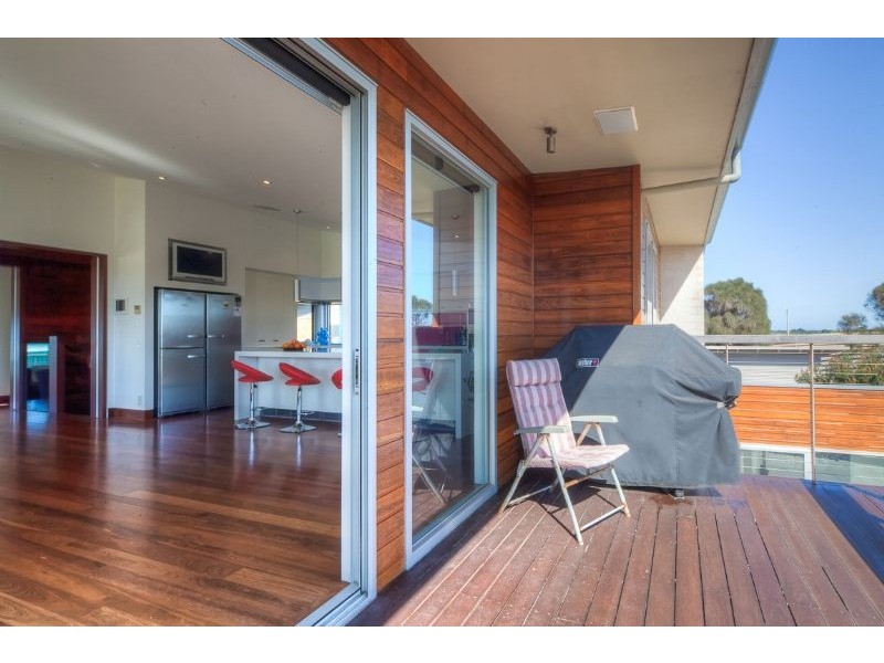 64 Ocean Drive, Port Fairy VIC 3284