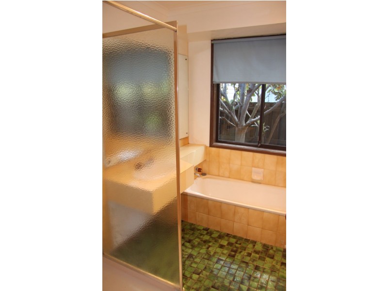 16 Elizabeth Street, Port Fairy VIC 3284