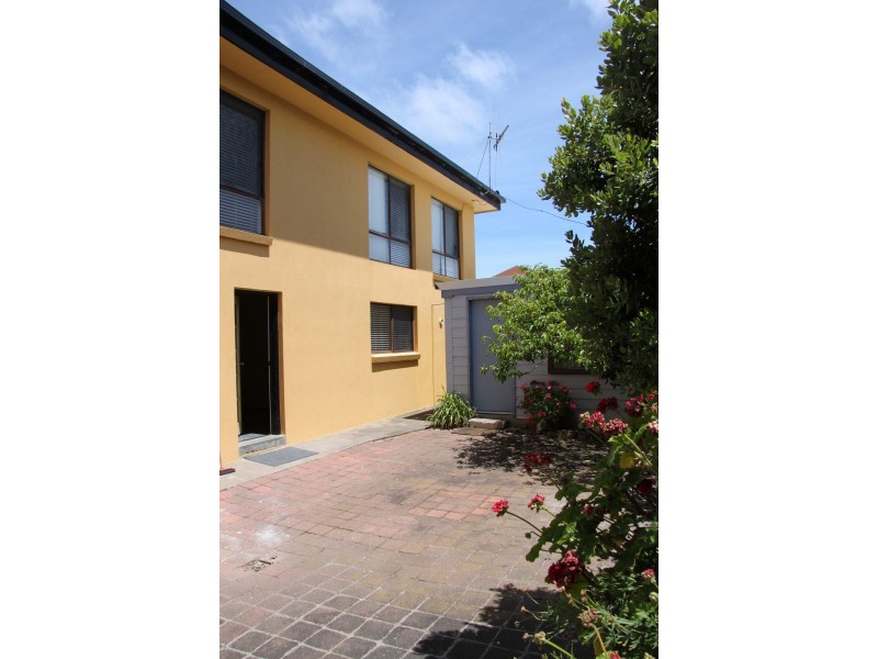 20 Ocean Drive, Port Fairy VIC 3284