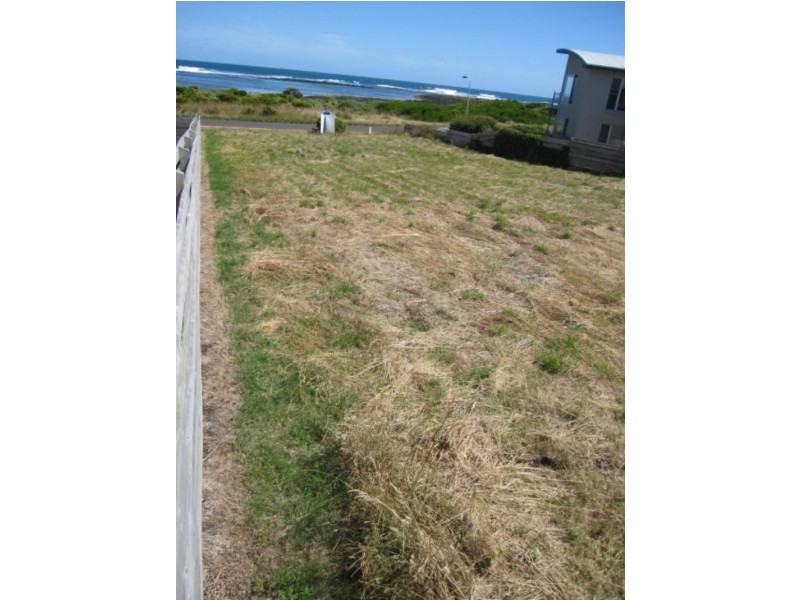 72 Ocean Drive, Port Fairy VIC 3284