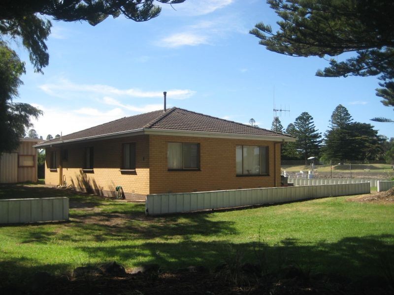 1  Gipps Street, Port Fairy VIC 3284