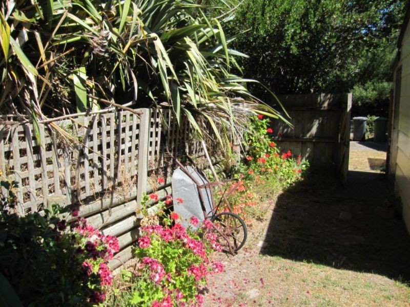 1 Rogers Place, Port Fairy VIC 3284