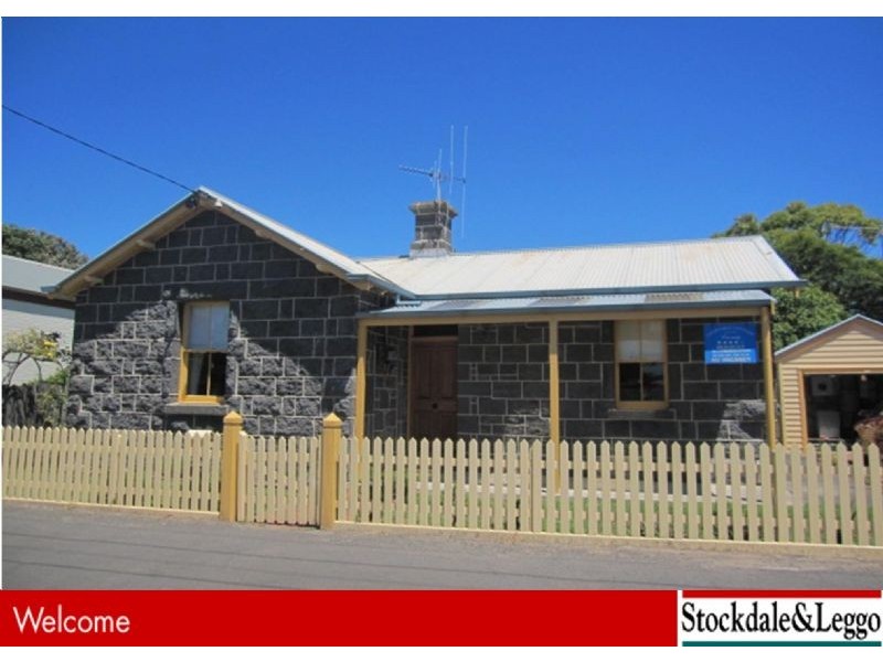 11 Cox Street, Port Fairy VIC 3284