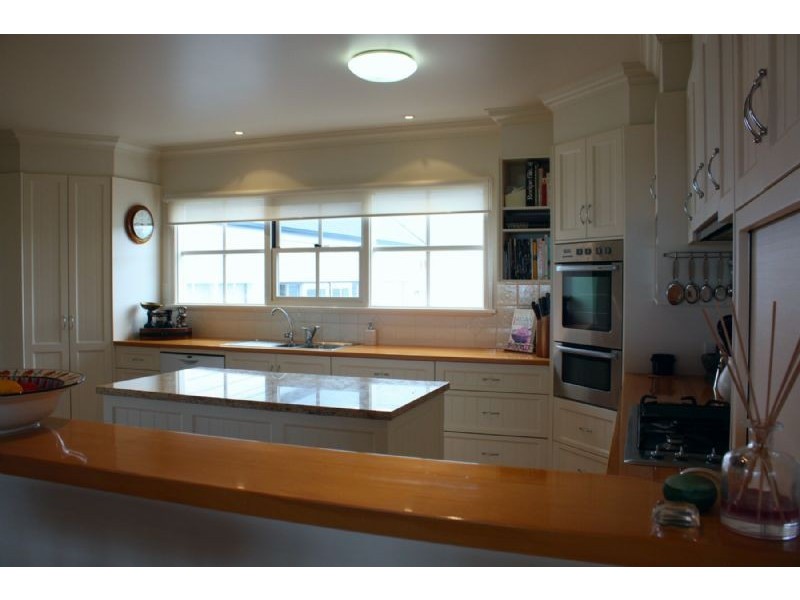 264 Lakeview Road, Tower Hill VIC 3283