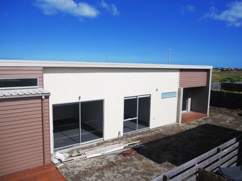8 Philip Street, Port Fairy VIC 3284