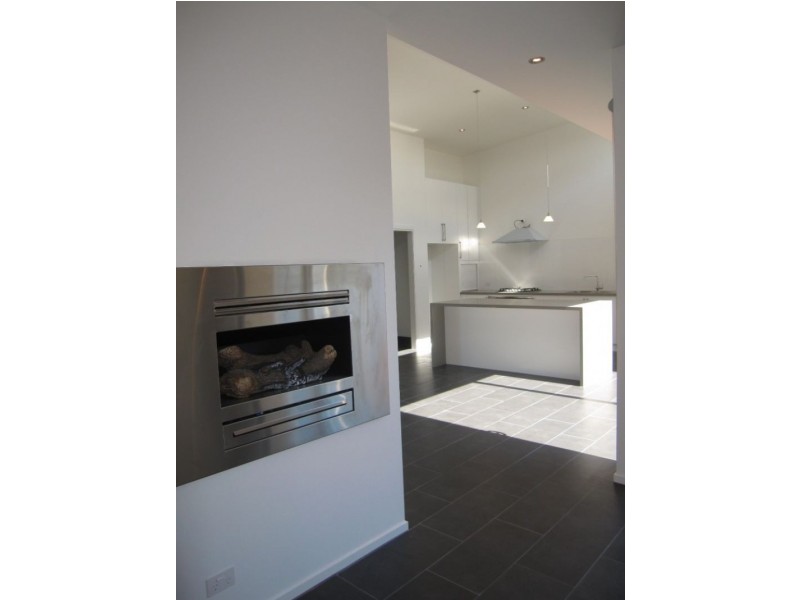 8 Philip Street, Port Fairy VIC 3284