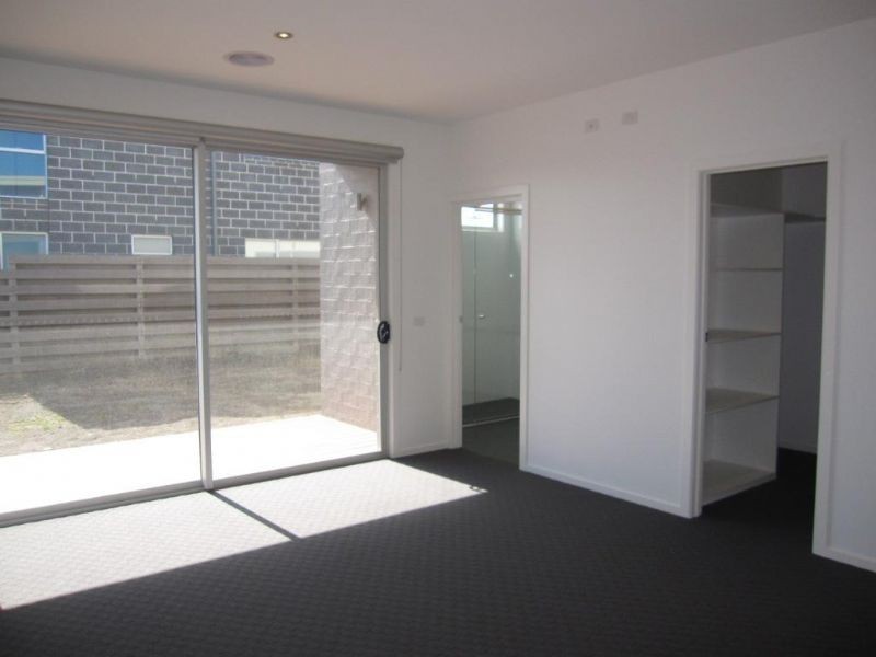 8 Philip Street, Port Fairy VIC 3284