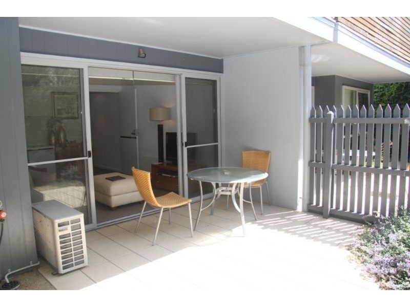 12/48-50 Bank Street, Port Fairy VIC 3284