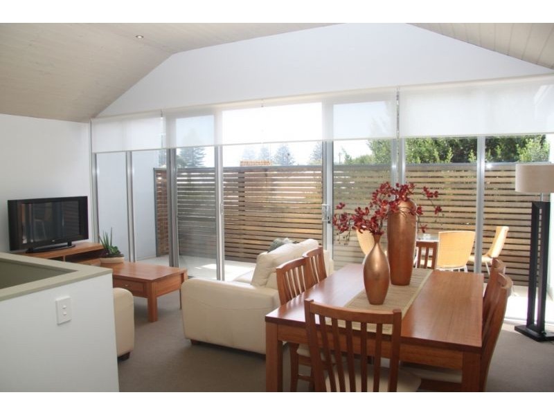 12/48-50 Bank Street, Port Fairy VIC 3284