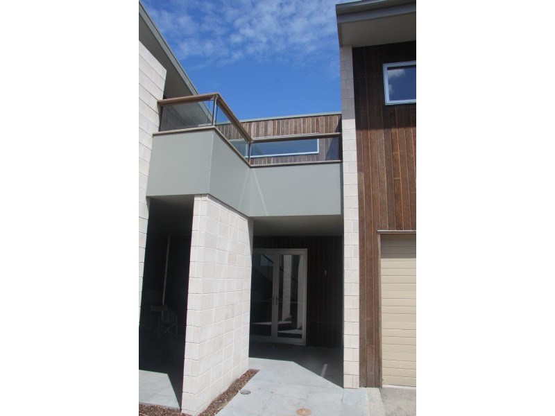 3/56 Griffiths Street, Port Fairy VIC 3284