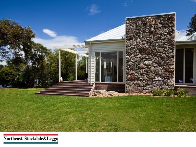 101 Gipps Street, Port Fairy VIC 3284