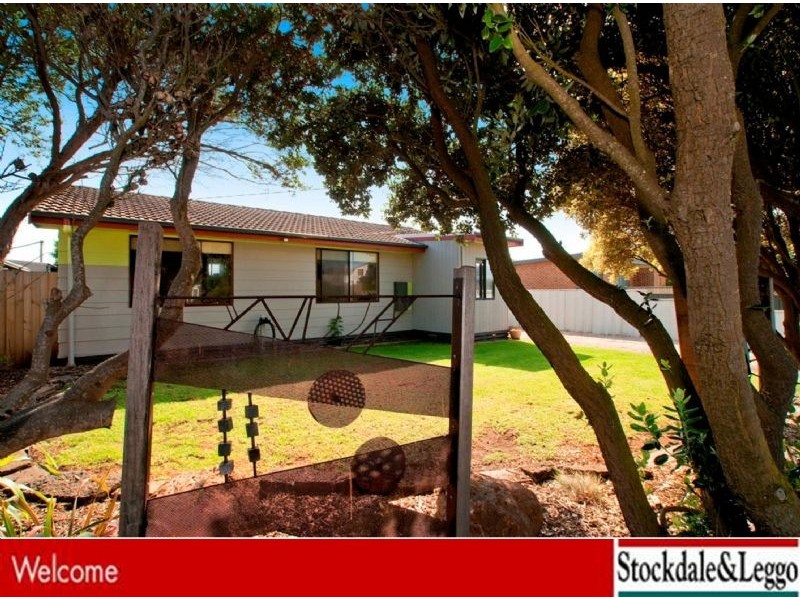 10 Reardon Street, Port Fairy VIC 3284