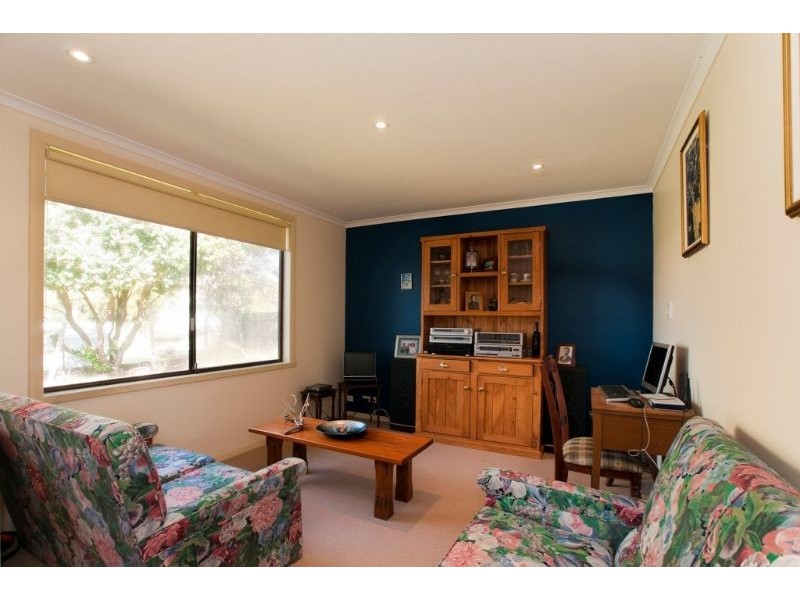 10 Reardon Street, Port Fairy VIC 3284