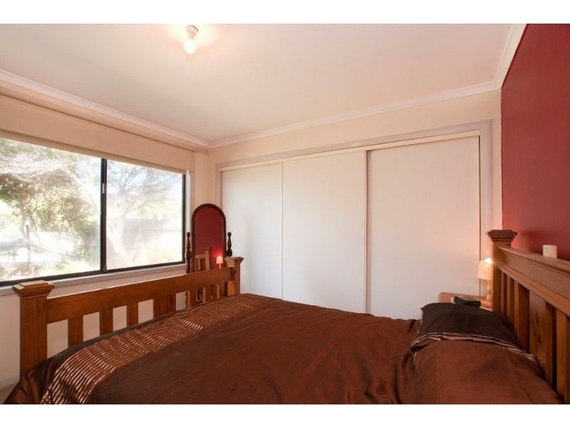 10 Reardon Street, Port Fairy VIC 3284