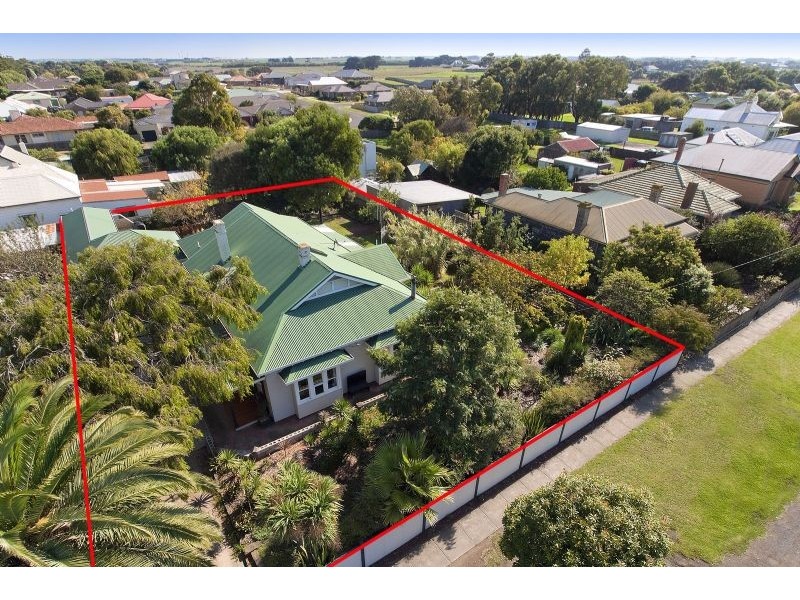 62 Princes Hwy, Port Fairy VIC 3284