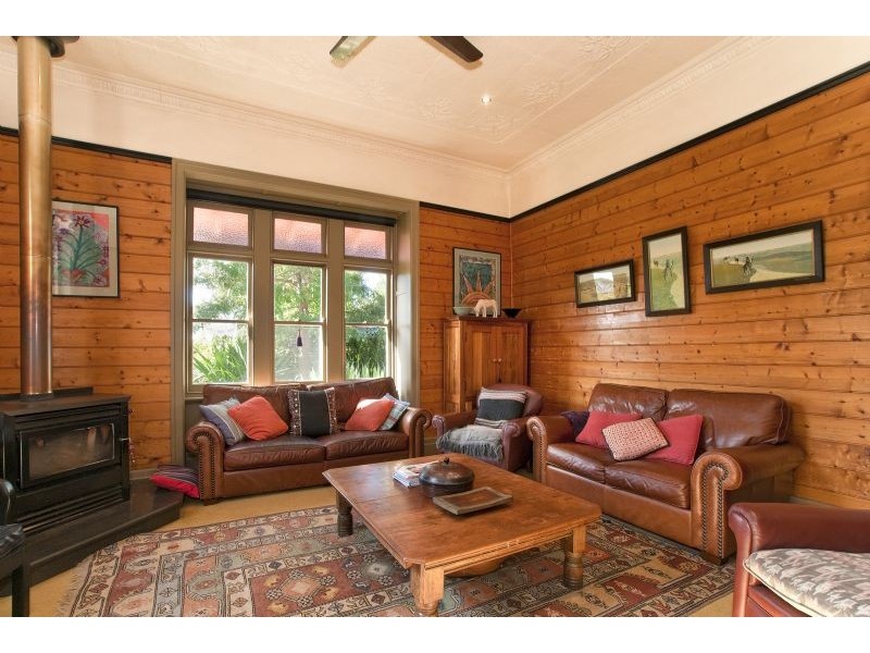 62 Princes Hwy, Port Fairy VIC 3284