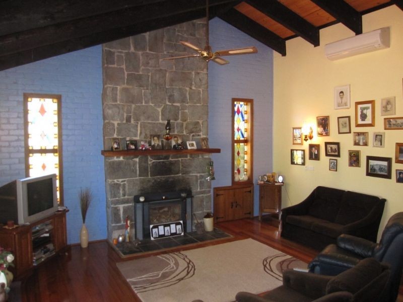 12 Church Street, Hawkesdale VIC 3287