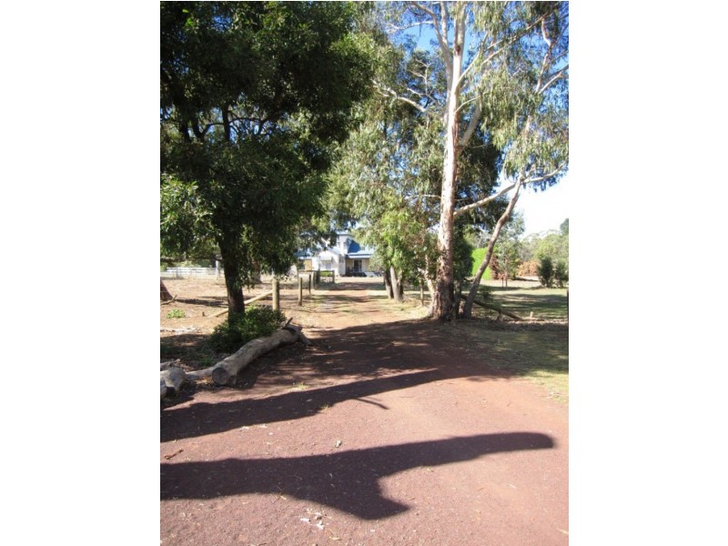 12 Church Street, Hawkesdale VIC 3287