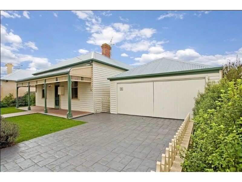 5 Wishart Street, Port Fairy VIC 3284