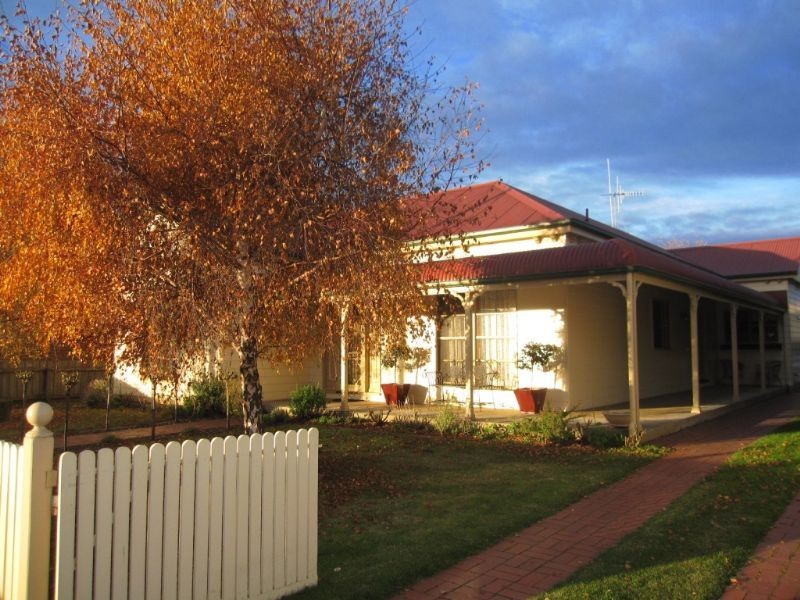 20 Commercial Place, Koroit VIC 3282
