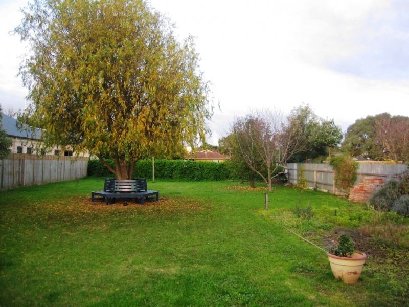 20 Commercial Place, Koroit VIC 3282