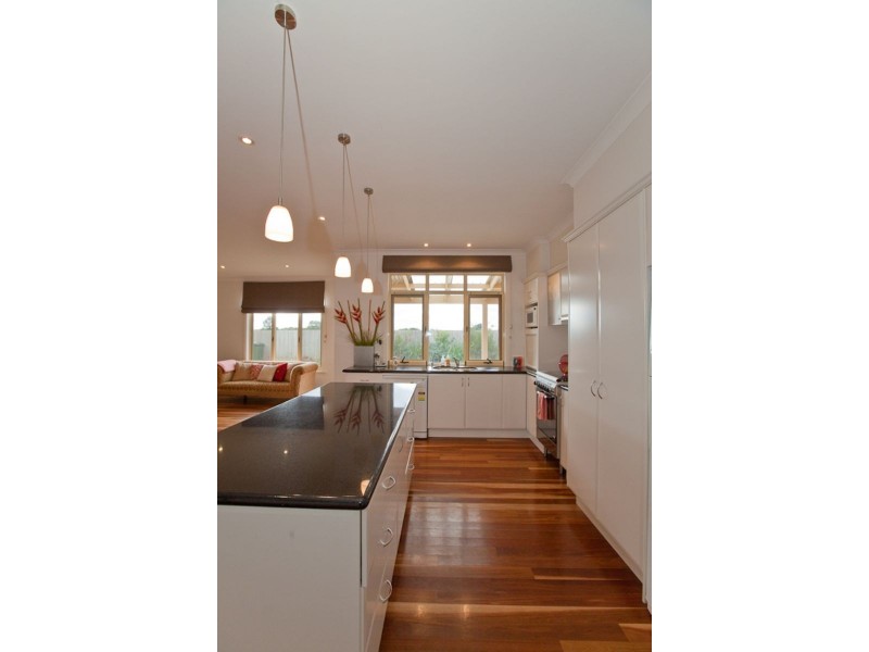 9  Gratton Street, Port Fairy VIC 3284