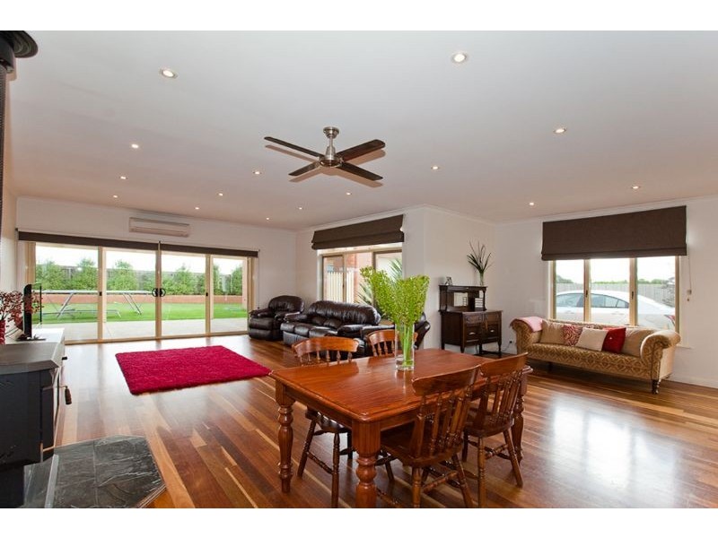 9  Gratton Street, Port Fairy VIC 3284