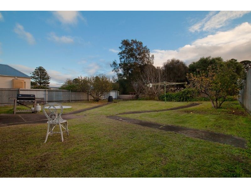 12 Wishart Street, Port Fairy VIC 3284