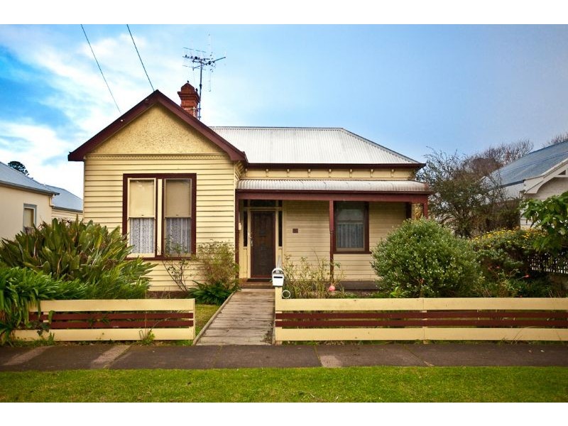12 Wishart Street, Port Fairy VIC 3284