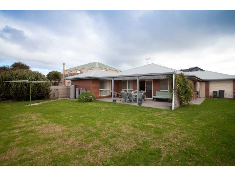7 Anna-Catherine Drive, Port Fairy VIC 3284