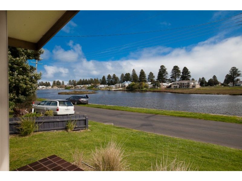 92 Griffiths Street, Port Fairy VIC 3284