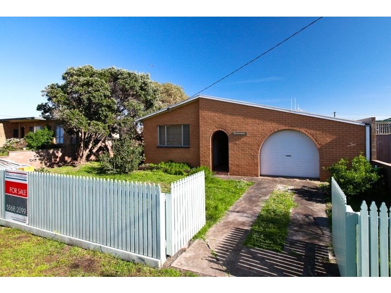 4 Reardon Street, Port Fairy VIC 3284