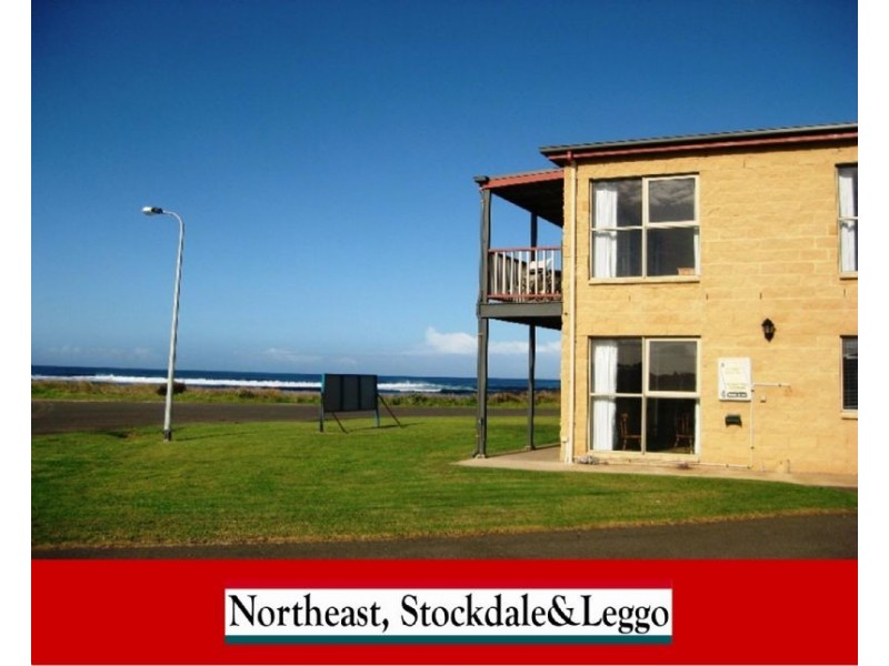 1/104 Ocean Drive, Port Fairy VIC 3284