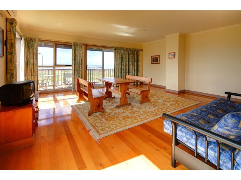 1/104 Ocean Drive, Port Fairy VIC 3284