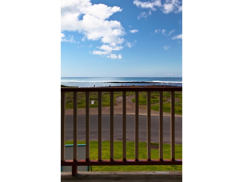 1/104 Ocean Drive, Port Fairy VIC 3284