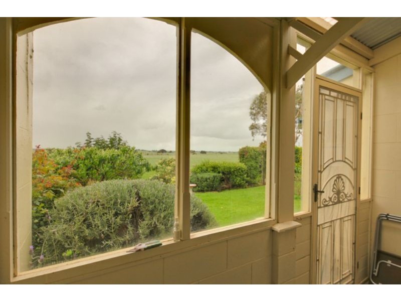 1554 Princes Hwy, Rosebrook VIC 3285