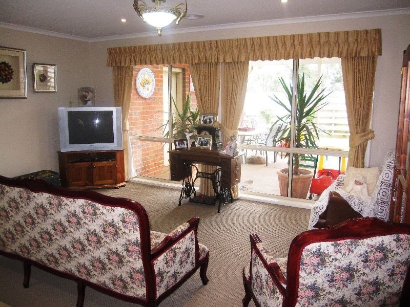 34 Lumsdens Lane, Koroit VIC 3282