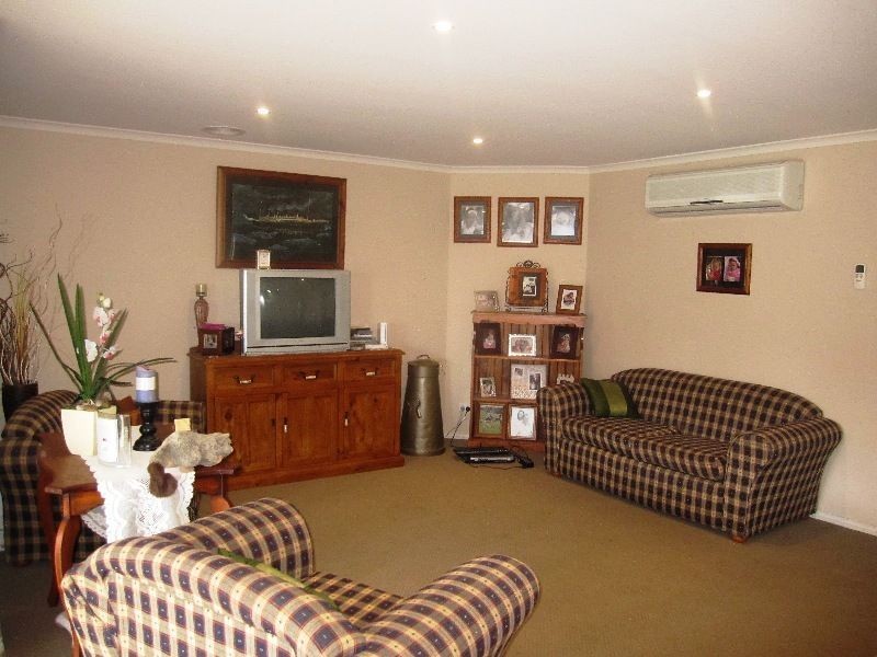 34 Lumsdens Lane, Koroit VIC 3282