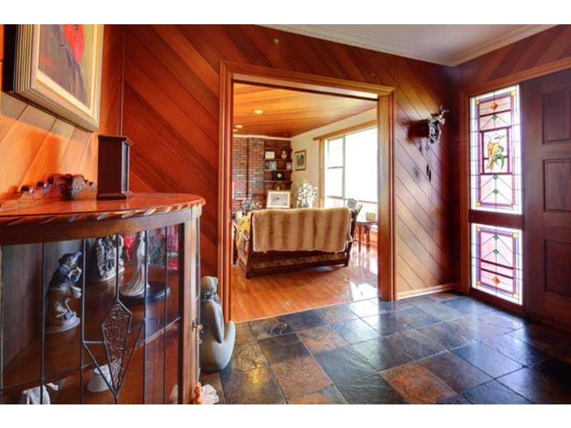 240 Princes Hwy, Port Fairy VIC 3284