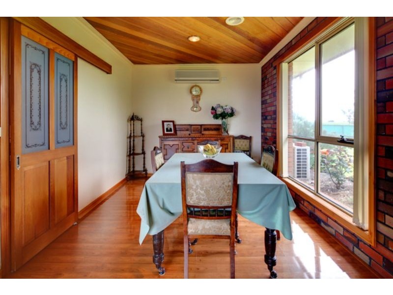 240 Princes Hwy, Port Fairy VIC 3284