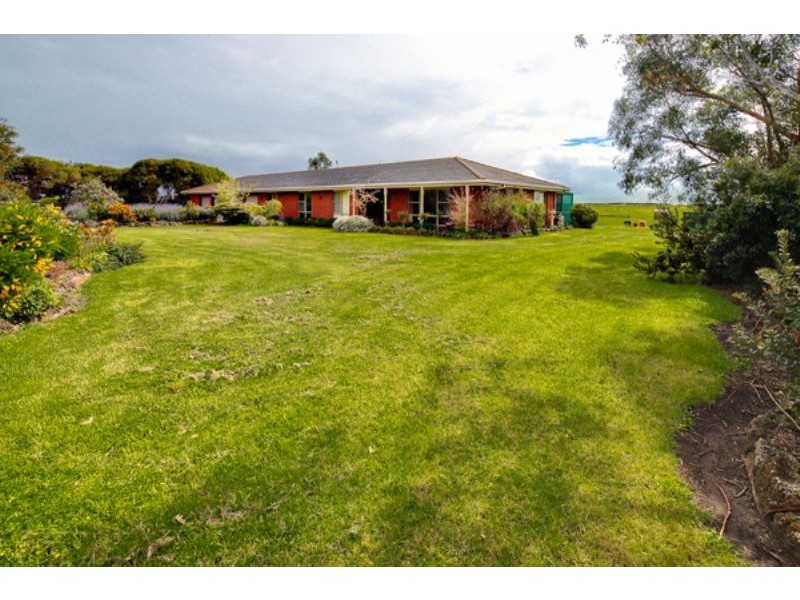 240 Princes Hwy, Port Fairy VIC 3284