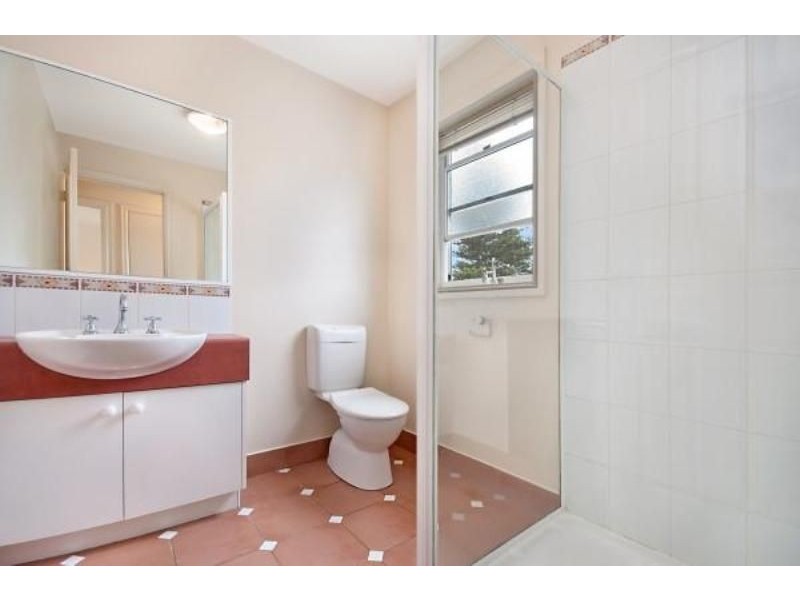 2/102 Gipps Street, Port Fairy VIC 3284
