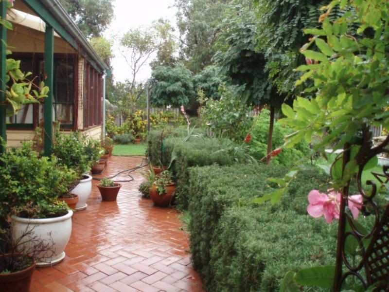 82 Princes Highway, Port Fairy VIC 3284