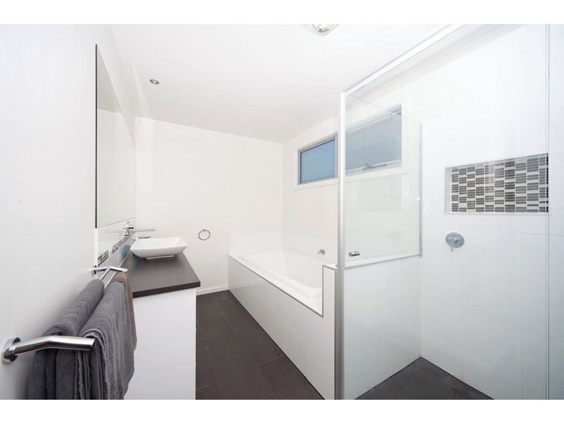 6A Armstrong Court, Port Fairy VIC 3284