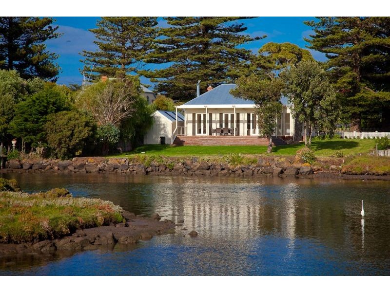 101 Gipps Street, Port Fairy VIC 3284