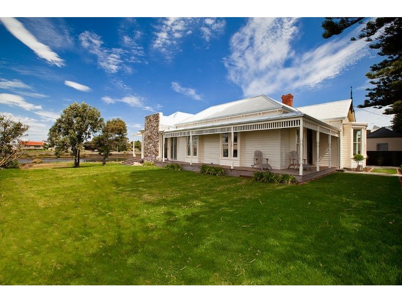 101 Gipps Street, Port Fairy VIC 3284