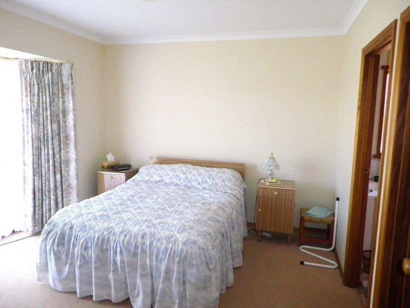 18 High Street, Koroit VIC 3282