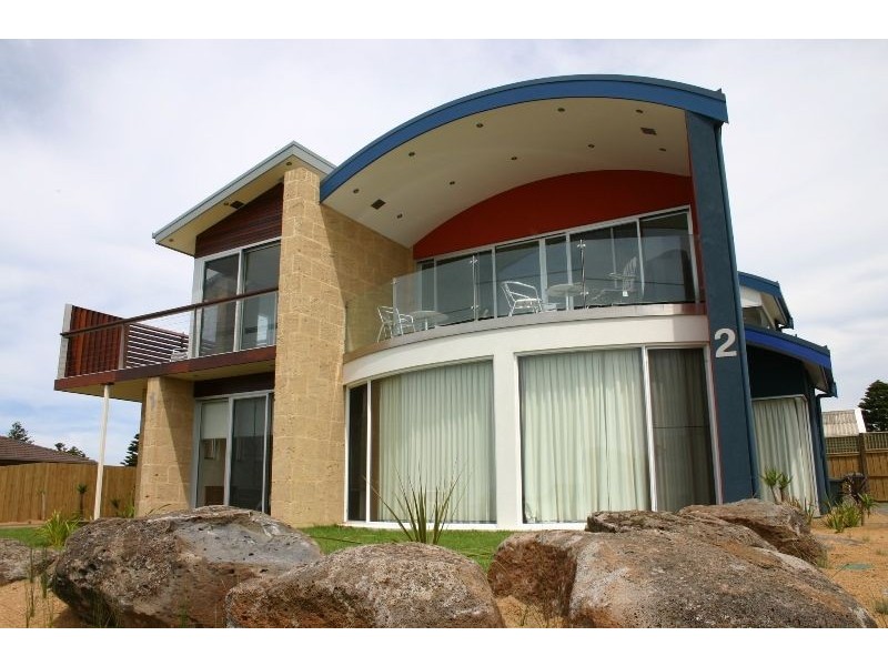 2/105 Beach Street, Port Fairy VIC 3284