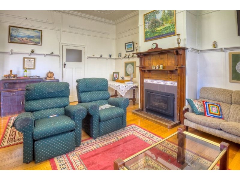 68 Princes Hwy, Port Fairy VIC 3284
